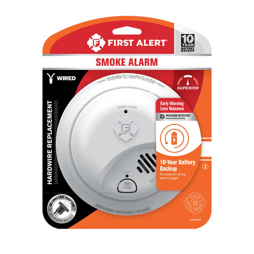 First Alert 1046848 Interconnect Hardwire Smoke Alarm with 10-Year Battery Backup